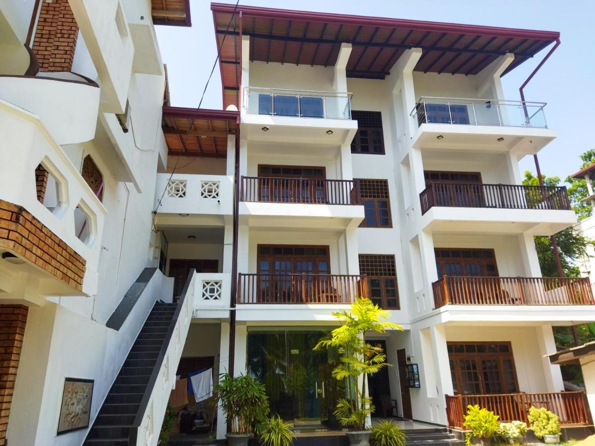 Shanika Beach Inn Tangalle Exterior foto