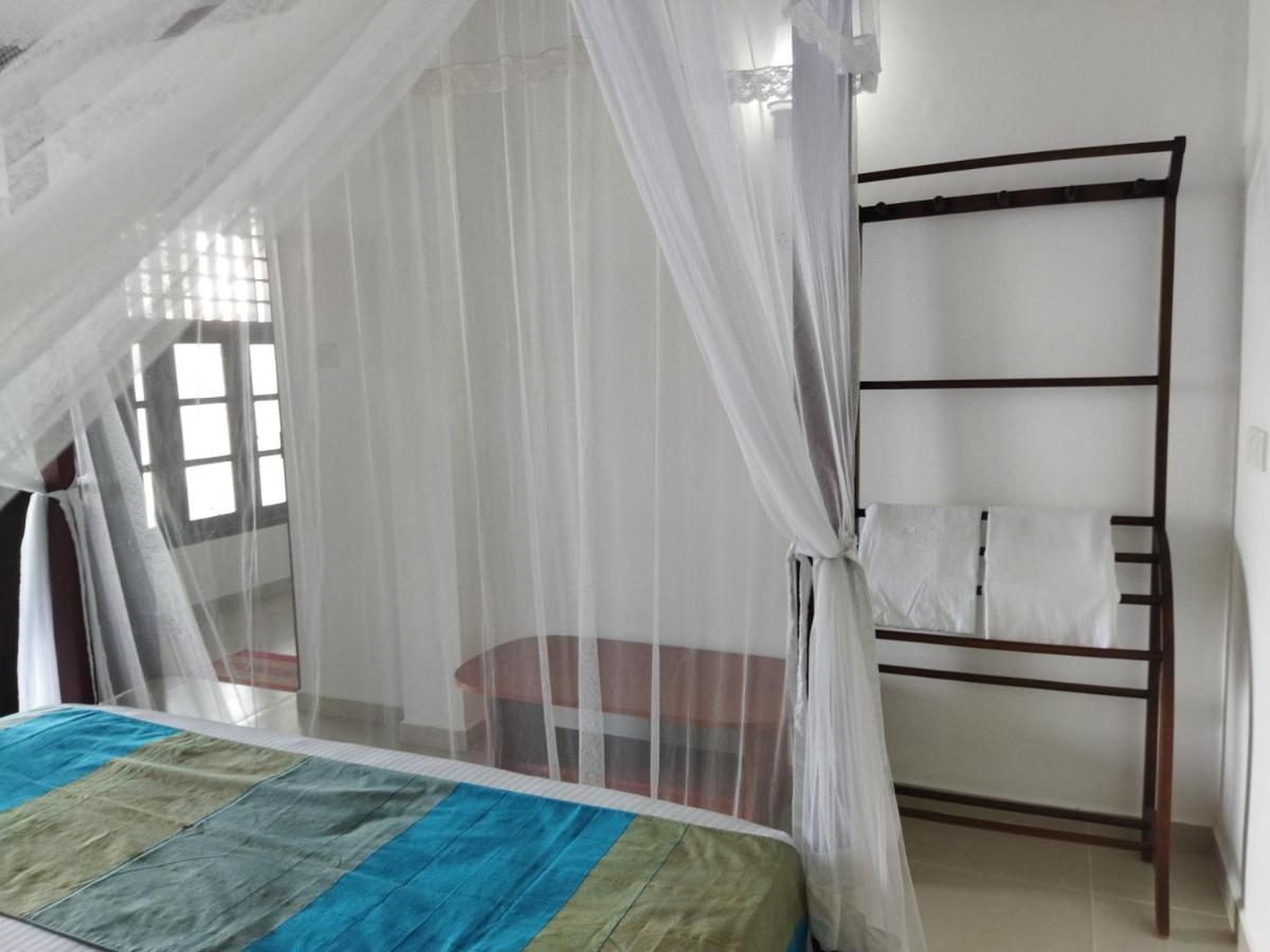 Shanika Beach Inn Tangalle Exterior foto