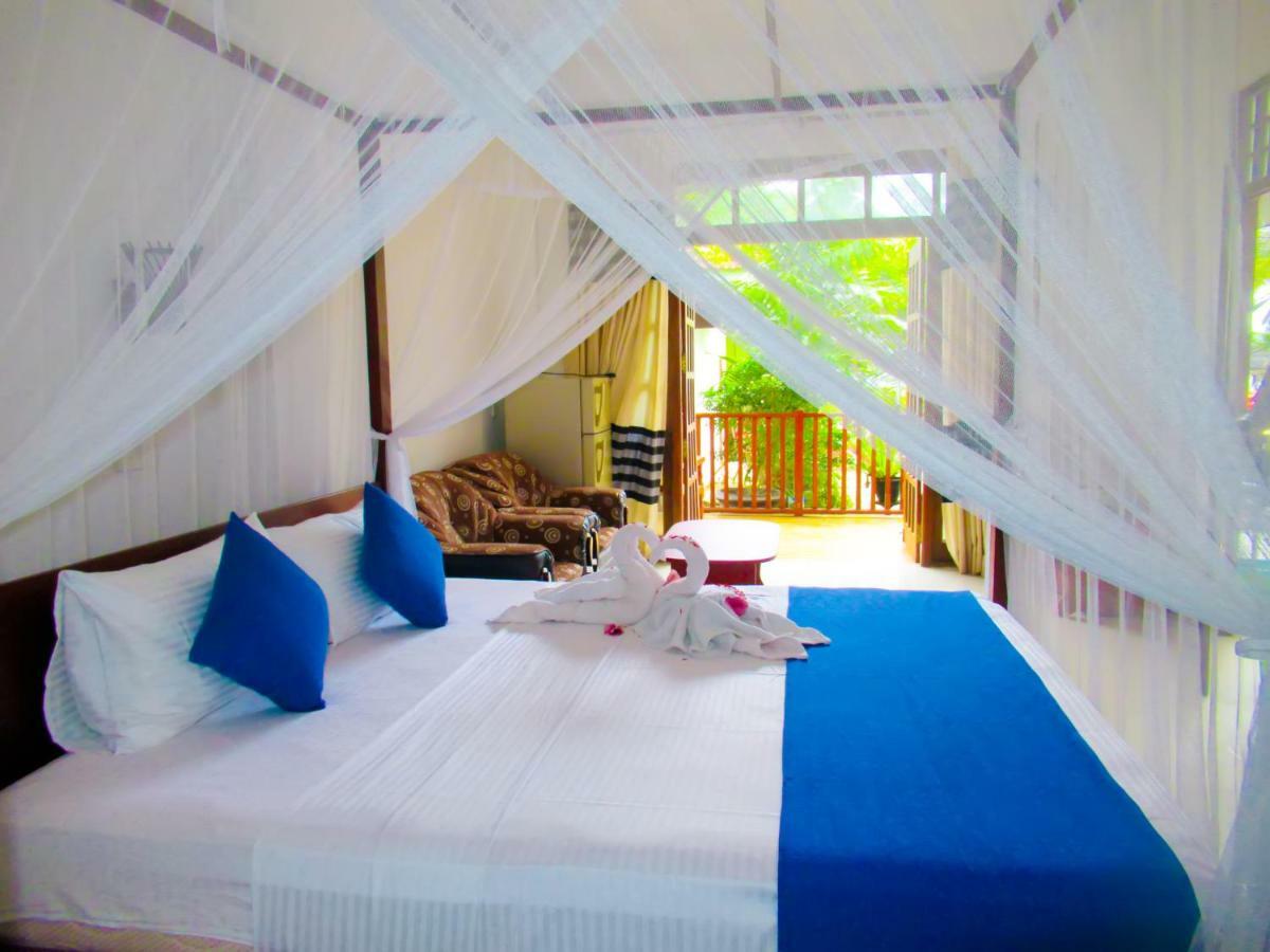 Shanika Beach Inn Tangalle Exterior foto